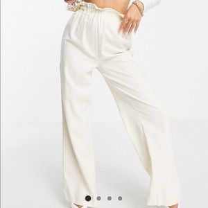 Missguided wide leg pant with paper bag waist in cream